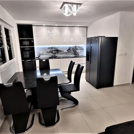 Bartol Luxury Apartments Krk Croatia, With Own Hot Tub - Whirlpool Krk Town Exterior foto