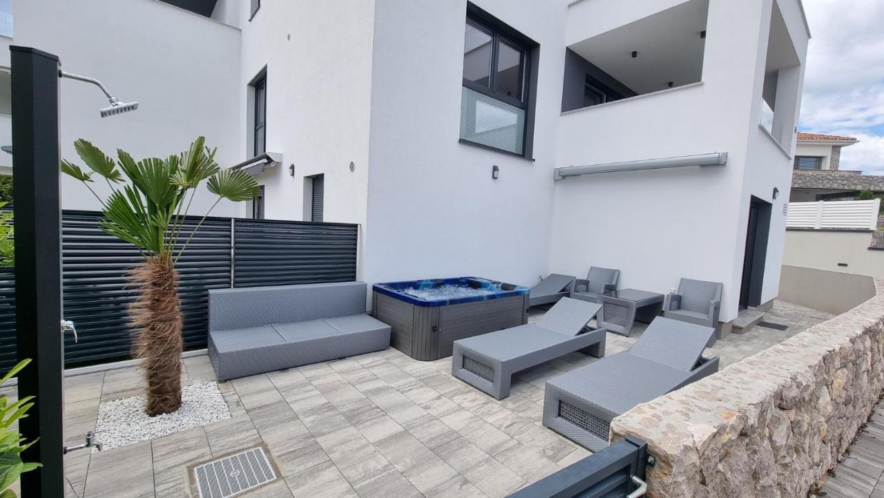 Bartol Luxury Apartments Krk Croatia, With Own Hot Tub - Whirlpool Krk Town Exterior foto