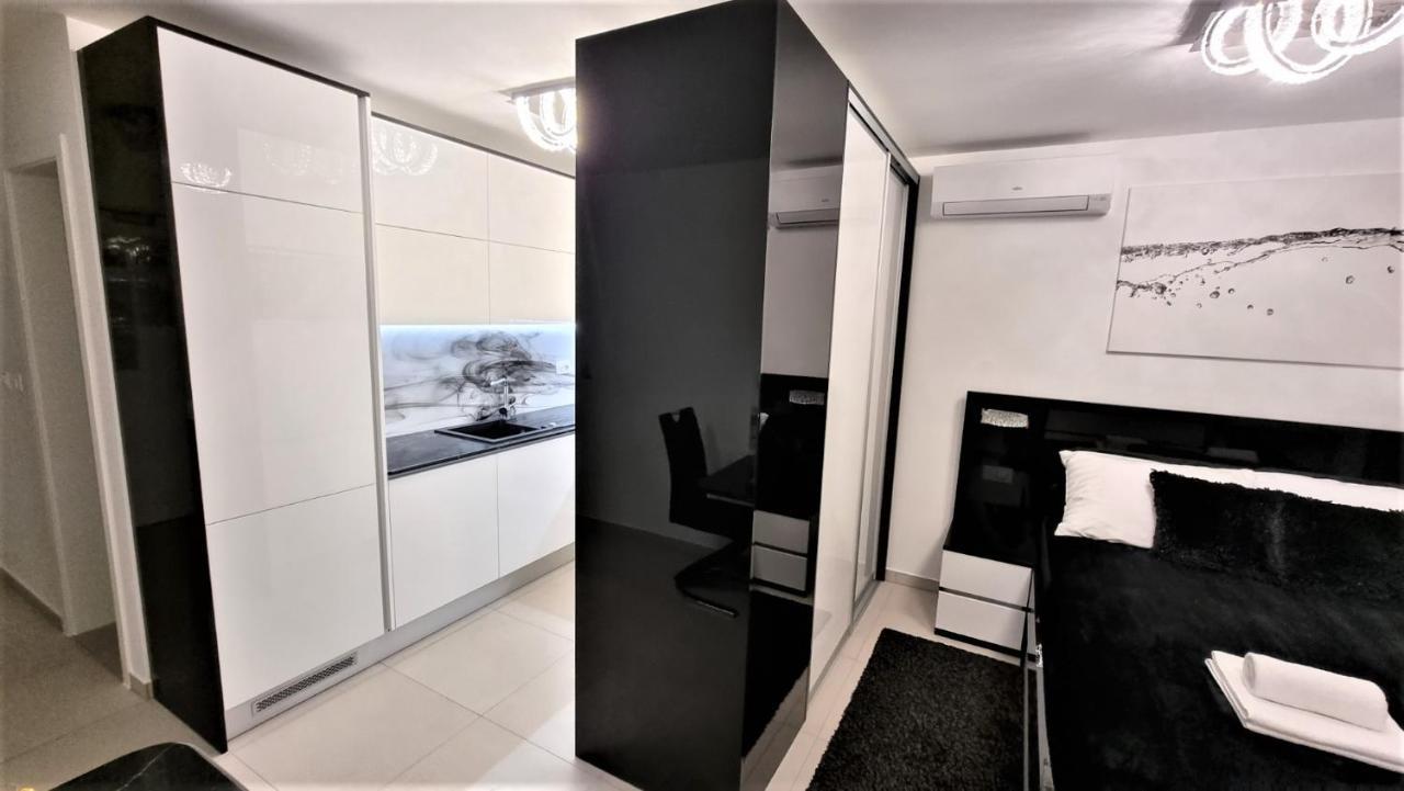 Bartol Luxury Apartments Krk Croatia, With Own Hot Tub - Whirlpool Krk Town Exterior foto