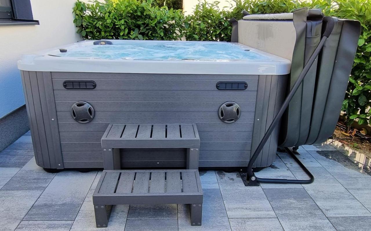 Bartol Luxury Apartments Krk Croatia, With Own Hot Tub - Whirlpool Krk Town Exterior foto