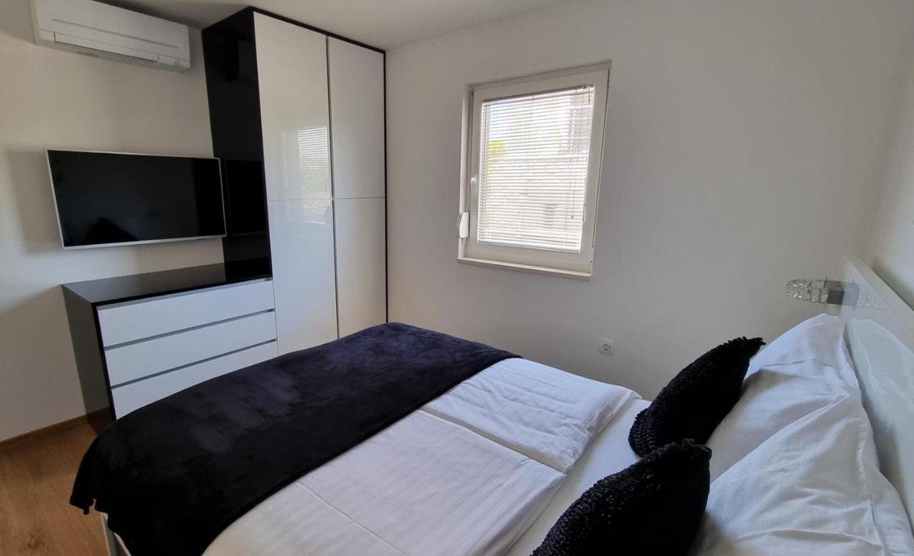 Bartol Luxury Apartments Krk Croatia, With Own Hot Tub - Whirlpool Krk Town Exterior foto