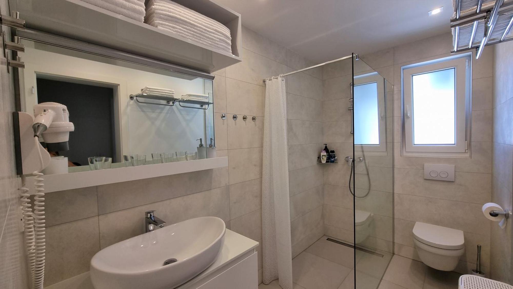 Bartol Luxury Apartments Krk Croatia, With Own Hot Tub - Whirlpool Krk Town Zimmer foto